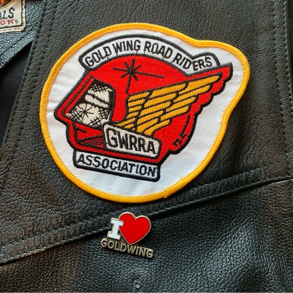 Honda Goldwing leather vest, large - Picture 5 of 6